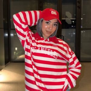 red t-shirt