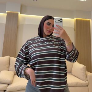 brown t-shirt